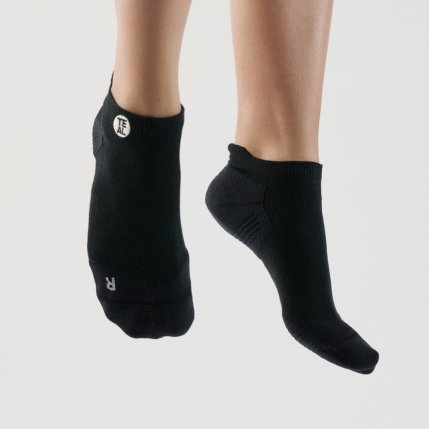 Performance Sock Low: Black/Black