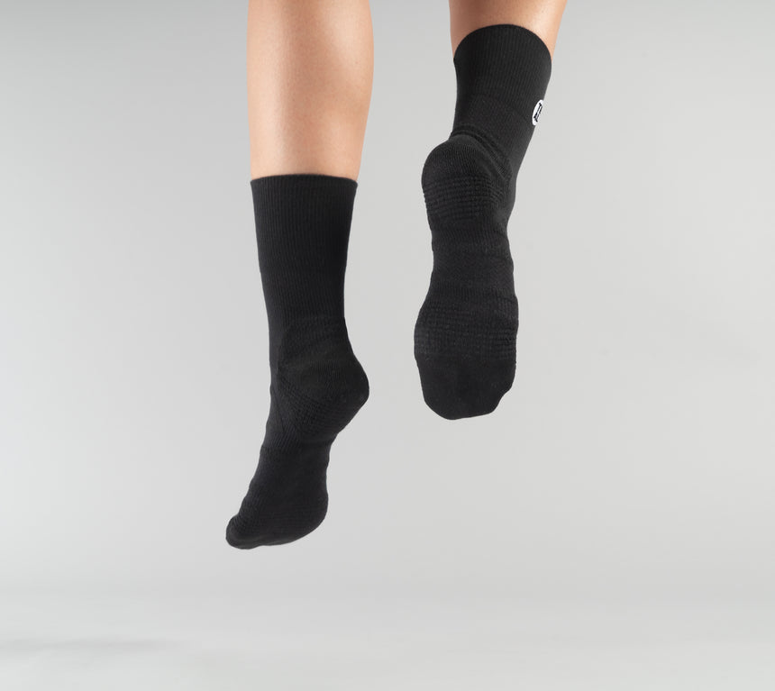 Performance Sock Mid: Black/Black
