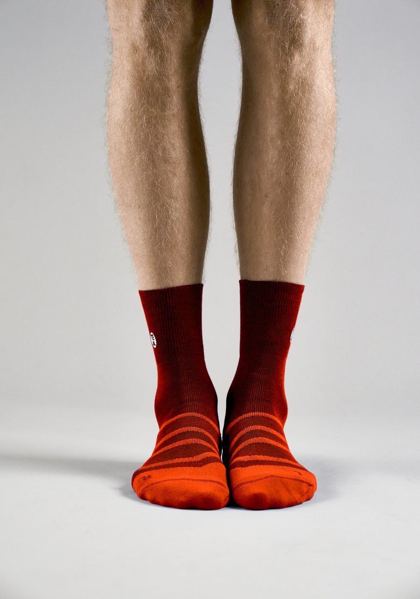Performance Sock Mid: Red/Orange